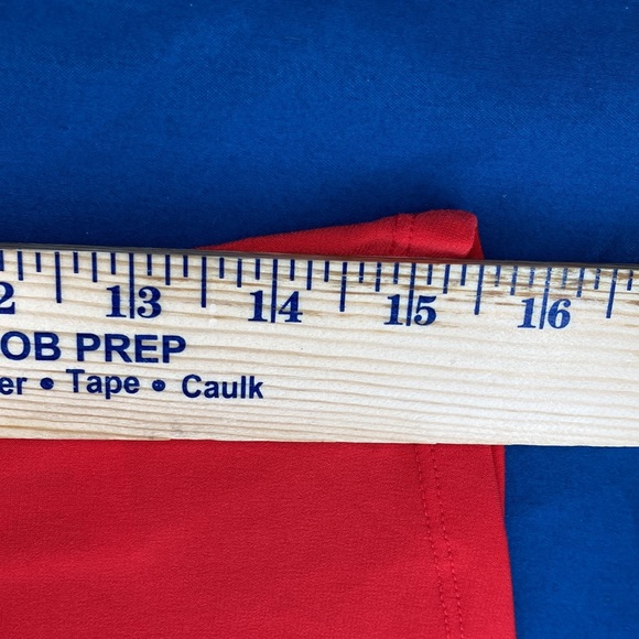 Ellen Tracy red top pockets button down front size L gold hardware - Picture 13 of 13